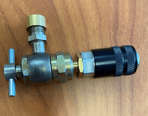 Septum valve connection for the current IsoTube